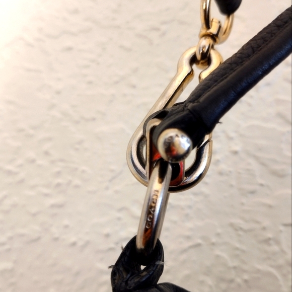 Coach Large Pebbled Leather Scout Hobo Bag - Picture 10 of 16